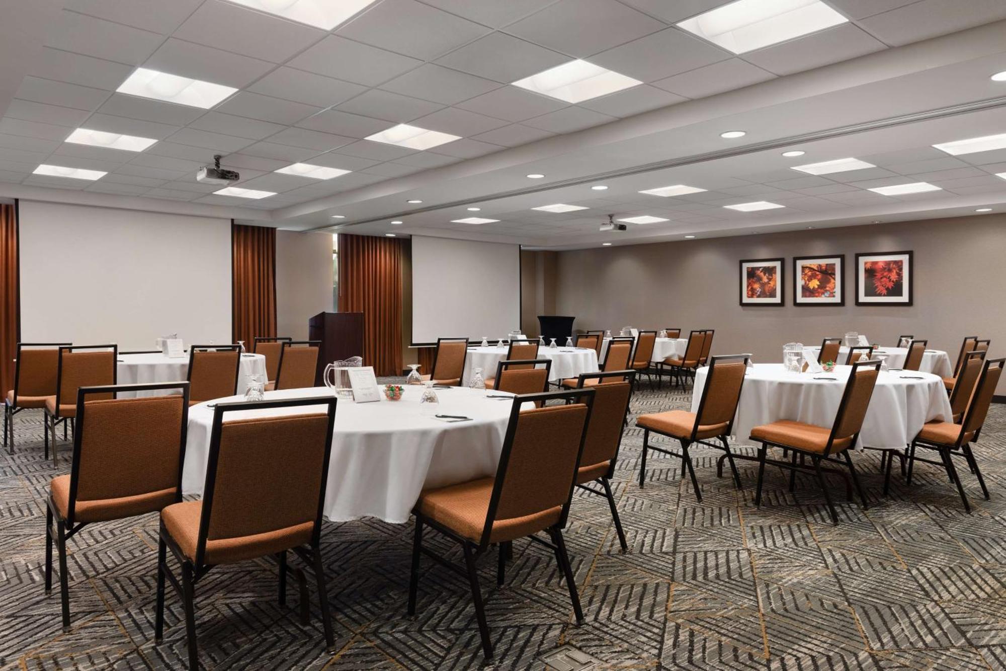 Homewood Suites By Hilton Waterloo/St. Jacobs מראה חיצוני תמונה